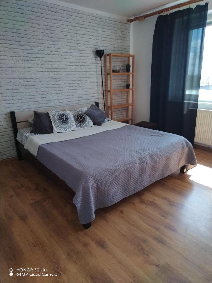 Wygodny Apartament Blisko Morza Lokciowe Exterior foto